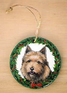Medium Flat Hardwood Ornament - Norwich Terrier